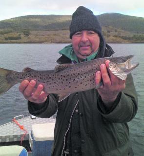 Fernando Pontes caught this brown trout by trolling close to yabby beds.