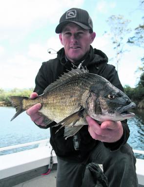 Sean Gower with a 41cm big blue-nosed Scamander bream.