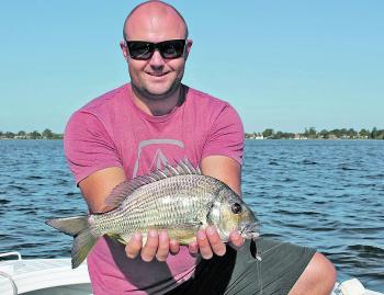 Jason Hodges with a very respectable bream. It’s not bad at all for his first bream on a hardbody lure.